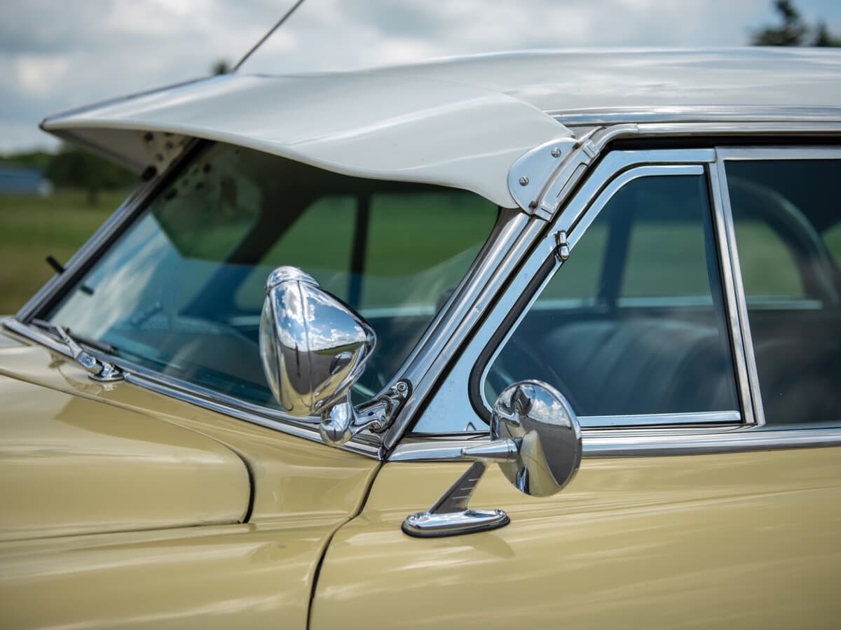 Hudson Hornet I — Yan güzgü