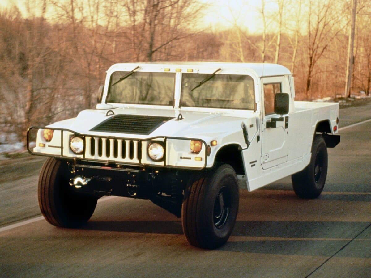 Hummer H1 1992 – 2006 — öndən görünüş