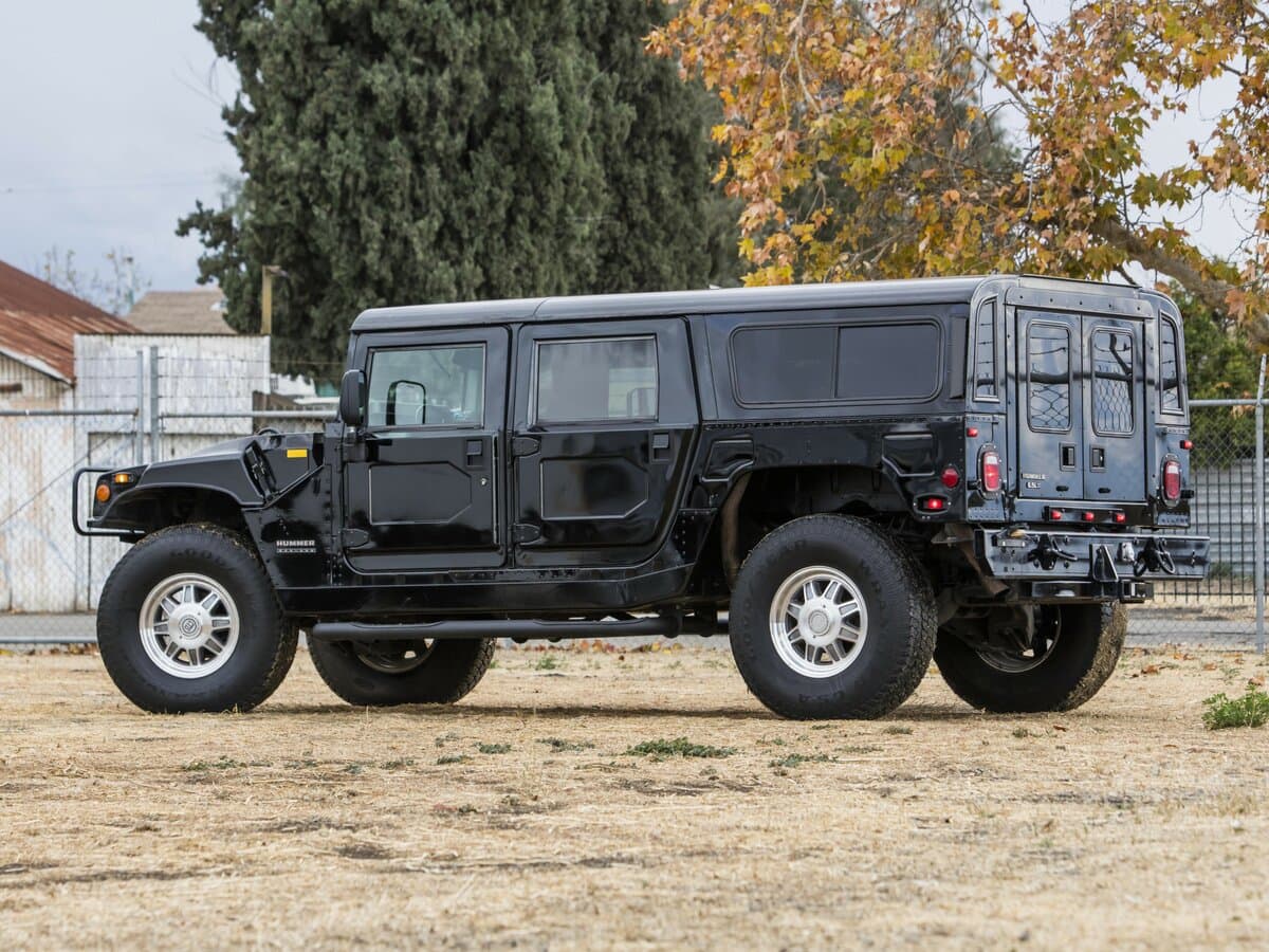 Hummer H1 1992 – 2006 — 3/4 arxadan