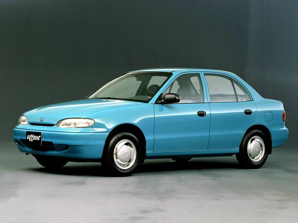 Hyundai Accent I — Yandan