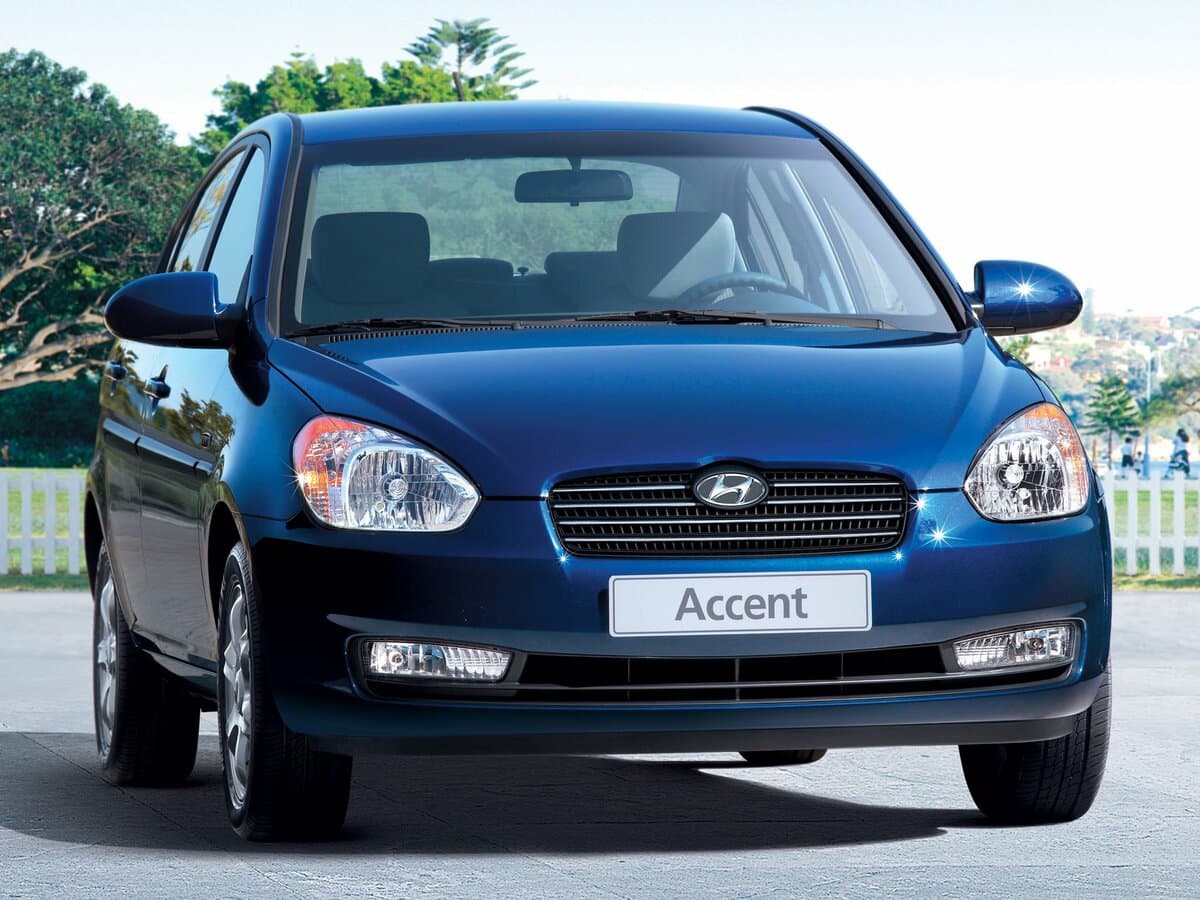 Hyundai Accent III — Öndən