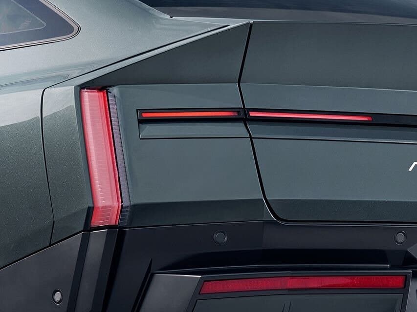 Hyundai Avante VIII — Detal