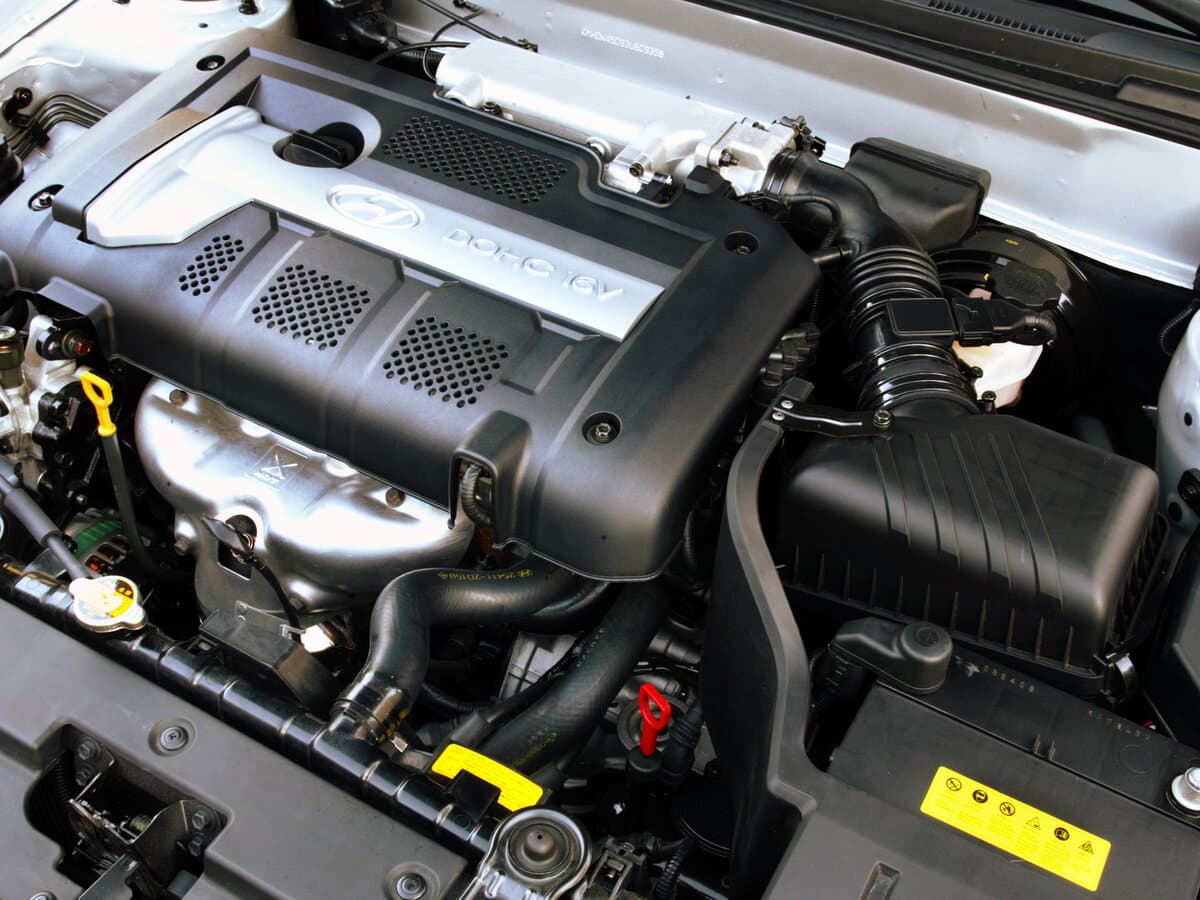 Hyundai Elantra III (XD2) Restayling — Salon, öndən