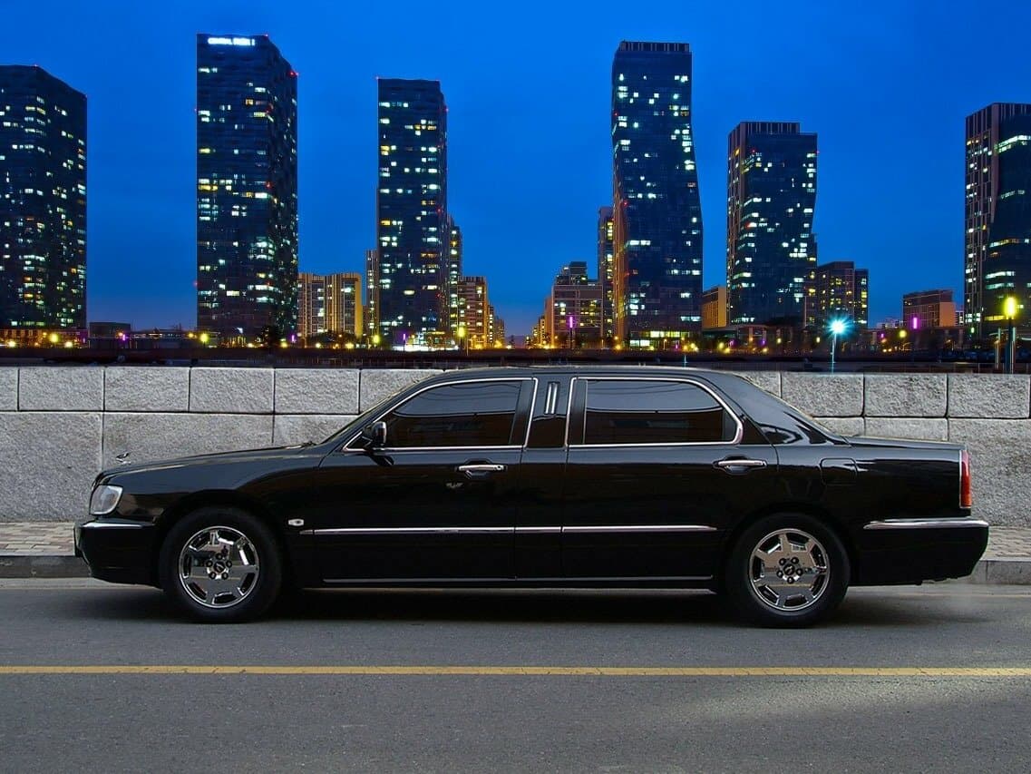 Hyundai Equus I — Yandan