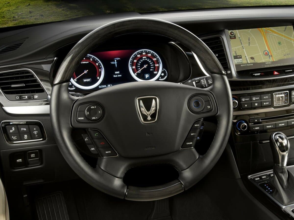 Hyundai Equus II Restayling — Sükan