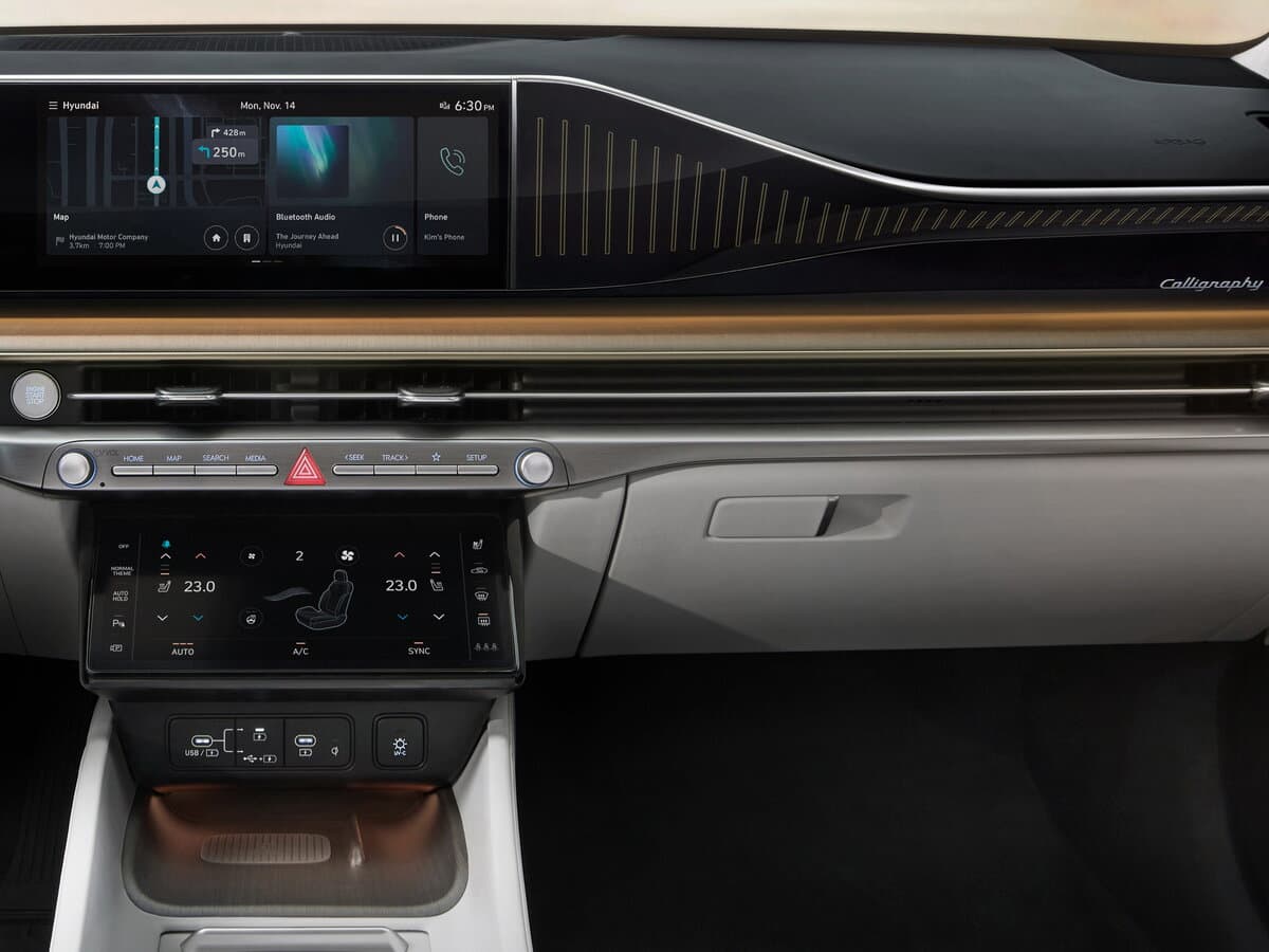 Hyundai Grandeur VII — Salon, arxadan