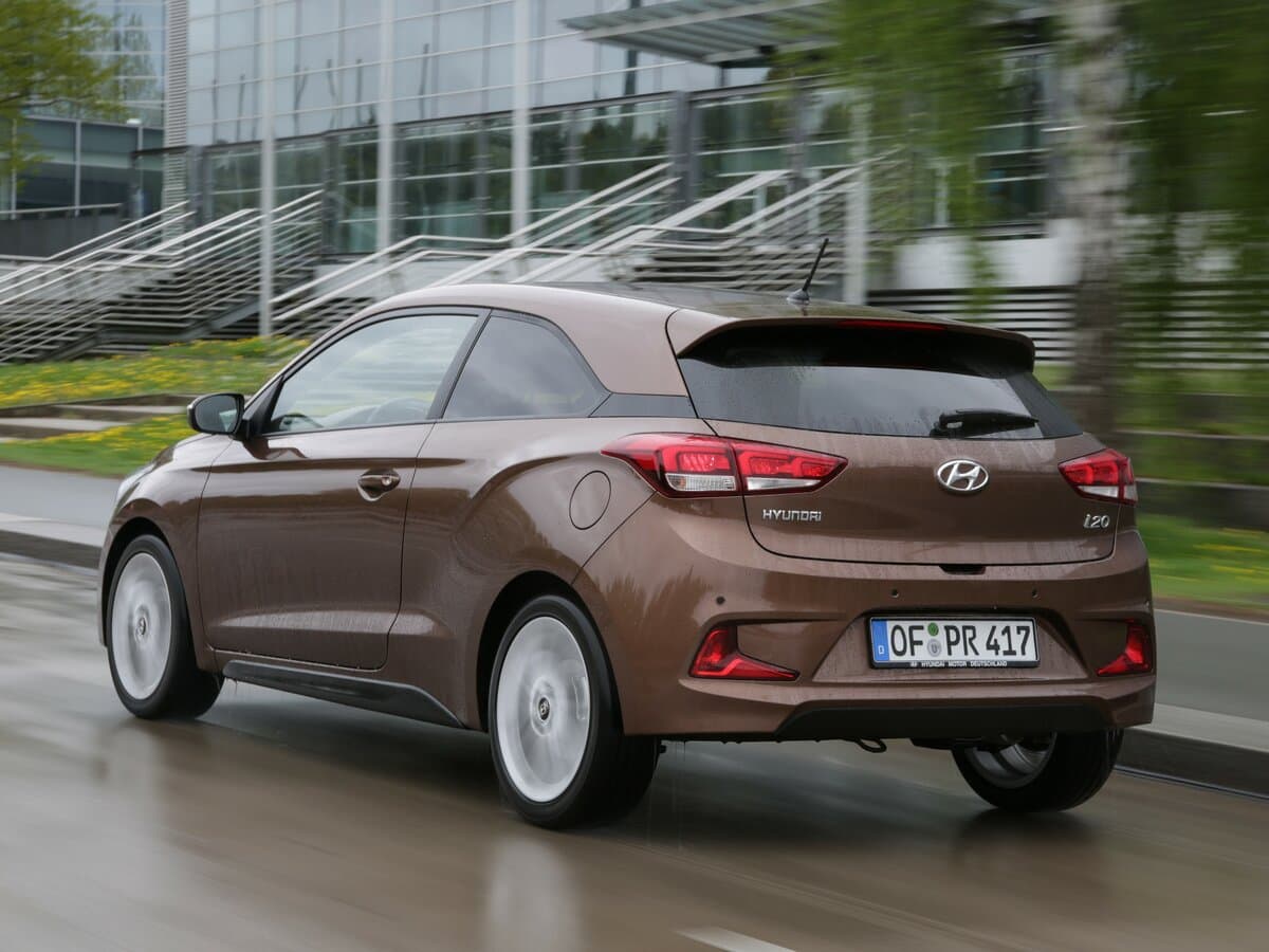 Hyundai i20 II — 3/4 arxadan