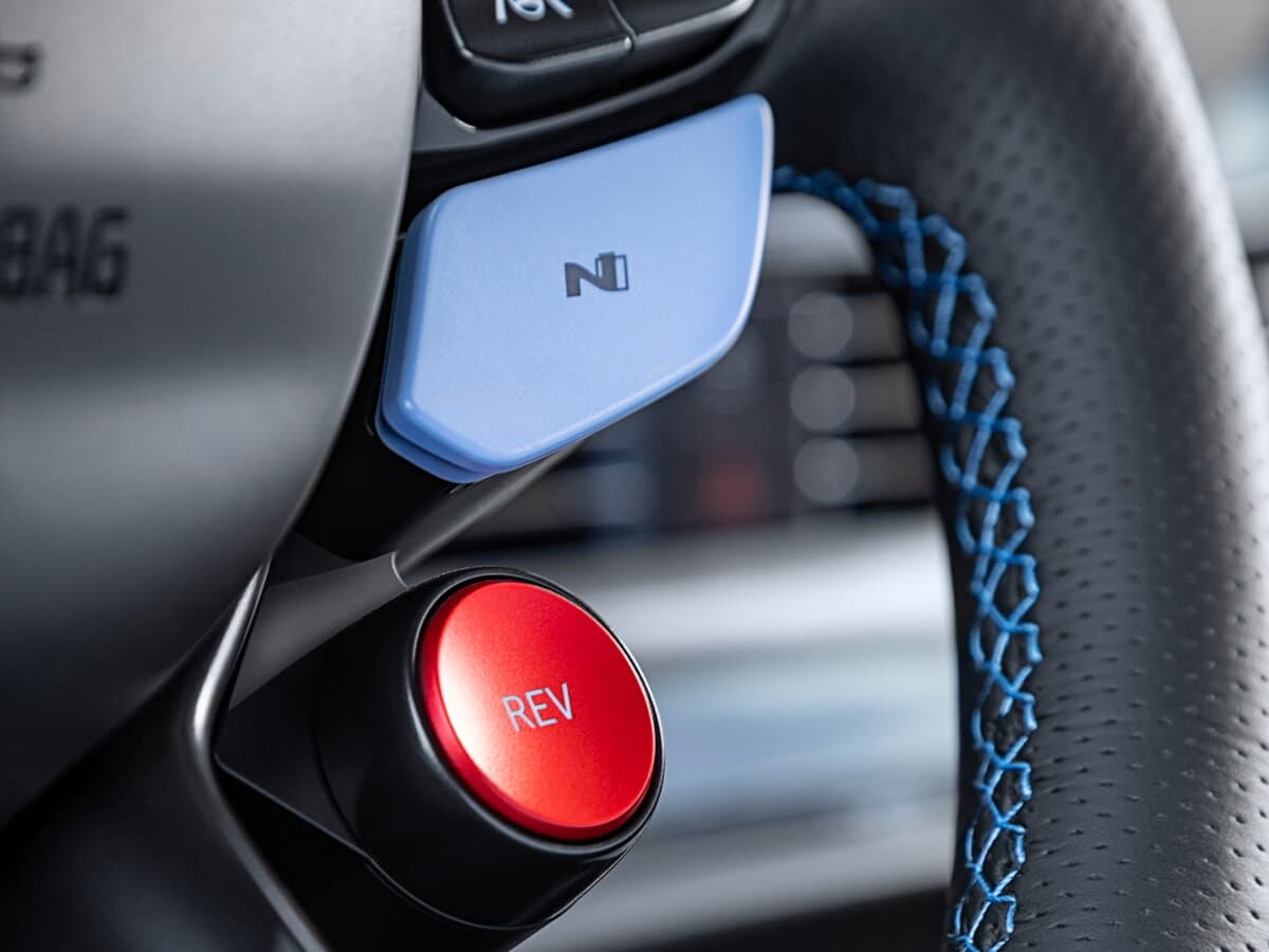 Hyundai i20 N 2021 – 2023 — Salon, öndən