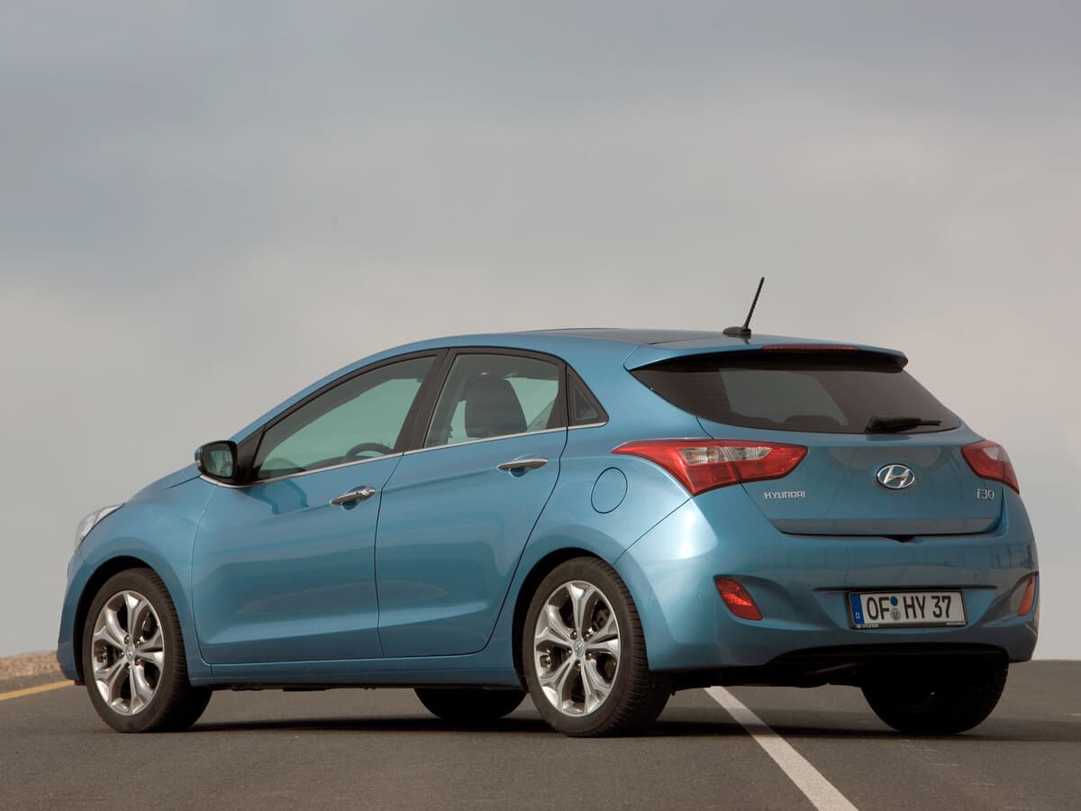 Hyundai i30 II — 3/4 arxadan