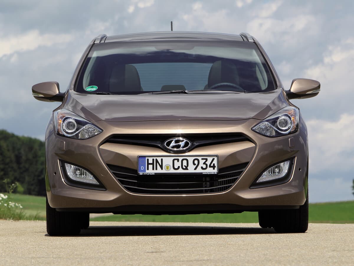 Hyundai i30 II — Öndən