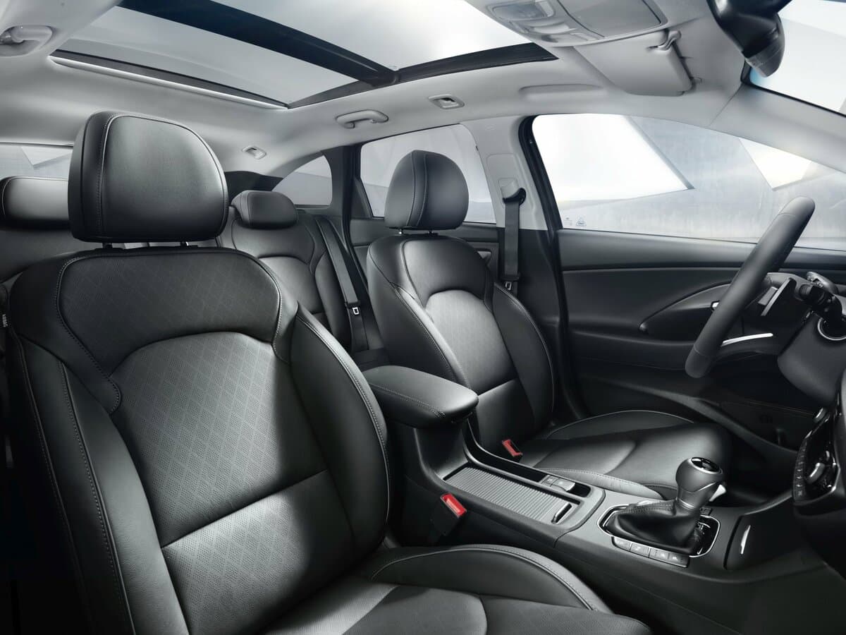 Hyundai i30 III — Salon, arxadan