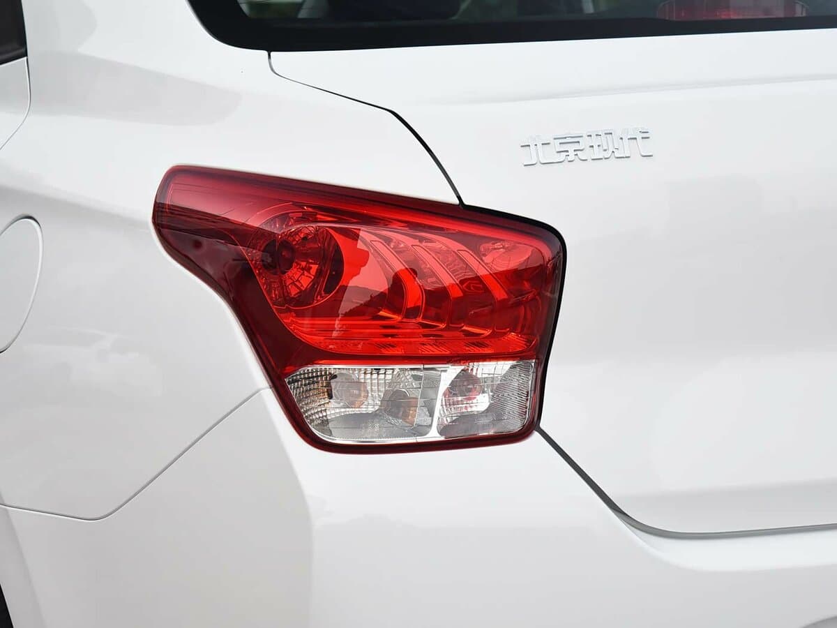 Hyundai Reina 2017 – 2021 — Detal