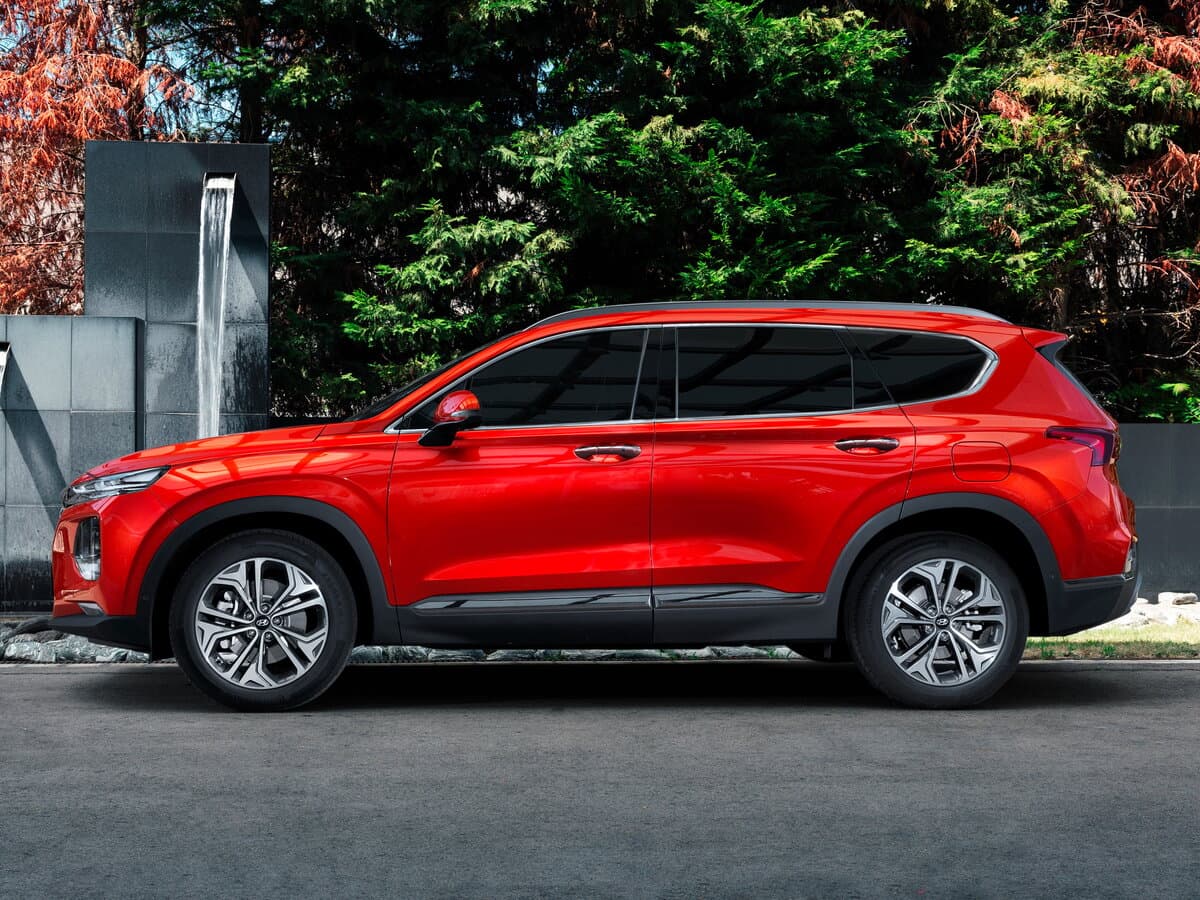Hyundai Santa Fe IV — Yandan