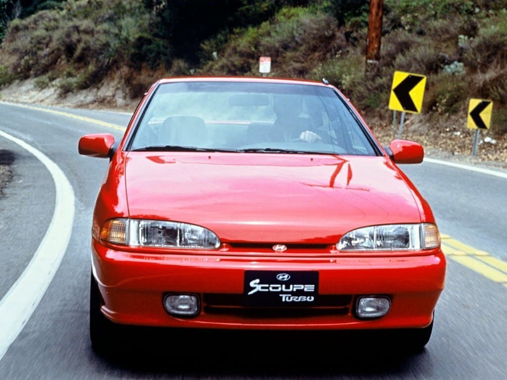Hyundai Scoupe 1988 – 1996 — Öndən