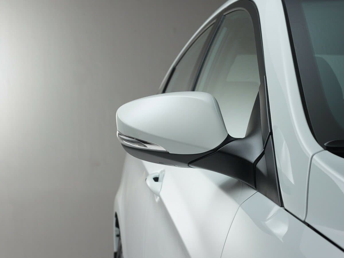 Hyundai Solaris I Restayling — Yan güzgü