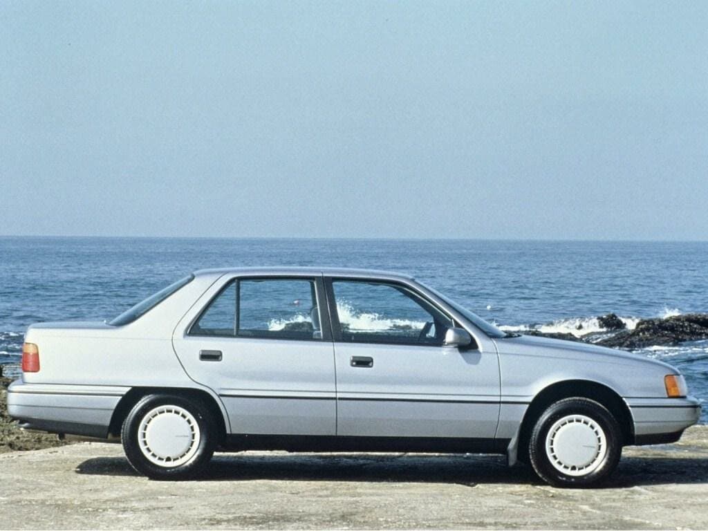 Hyundai Sonata II — Yandan