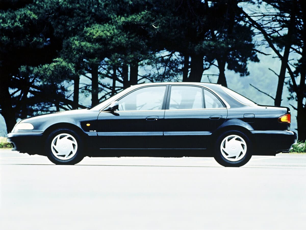 Hyundai Sonata III — Yandan