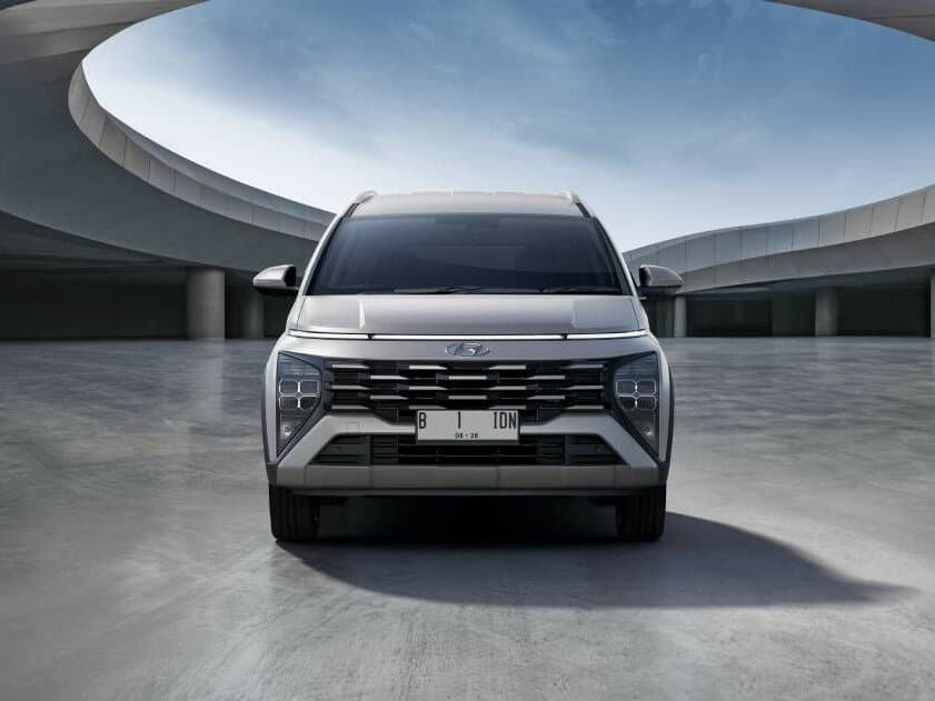 Hyundai Stargazer I — Öndən