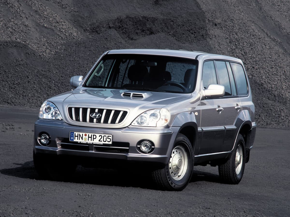 Hyundai Terracan I — Öndən