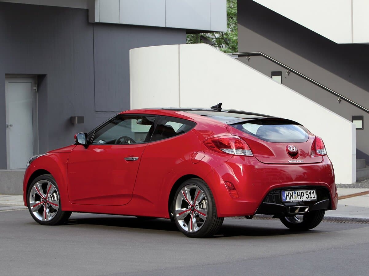 Hyundai Veloster I — 3/4 arxadan