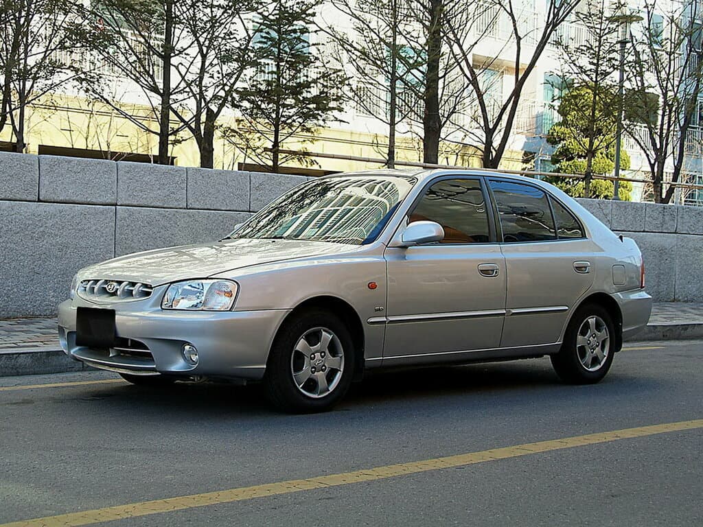 Hyundai Verna I — Əsas şəkil