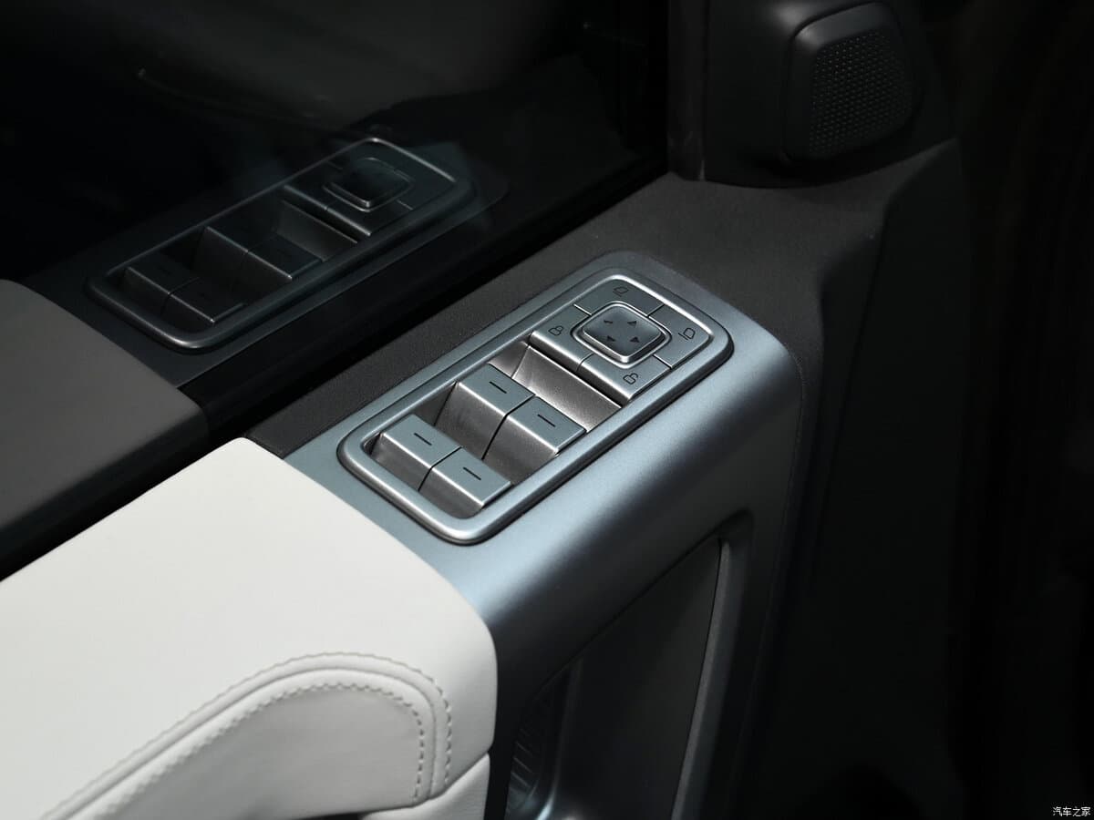 iCar V23 2024 – indiyədək — Qapı