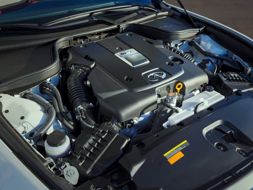 Infiniti Q60 I — Salon, öndən