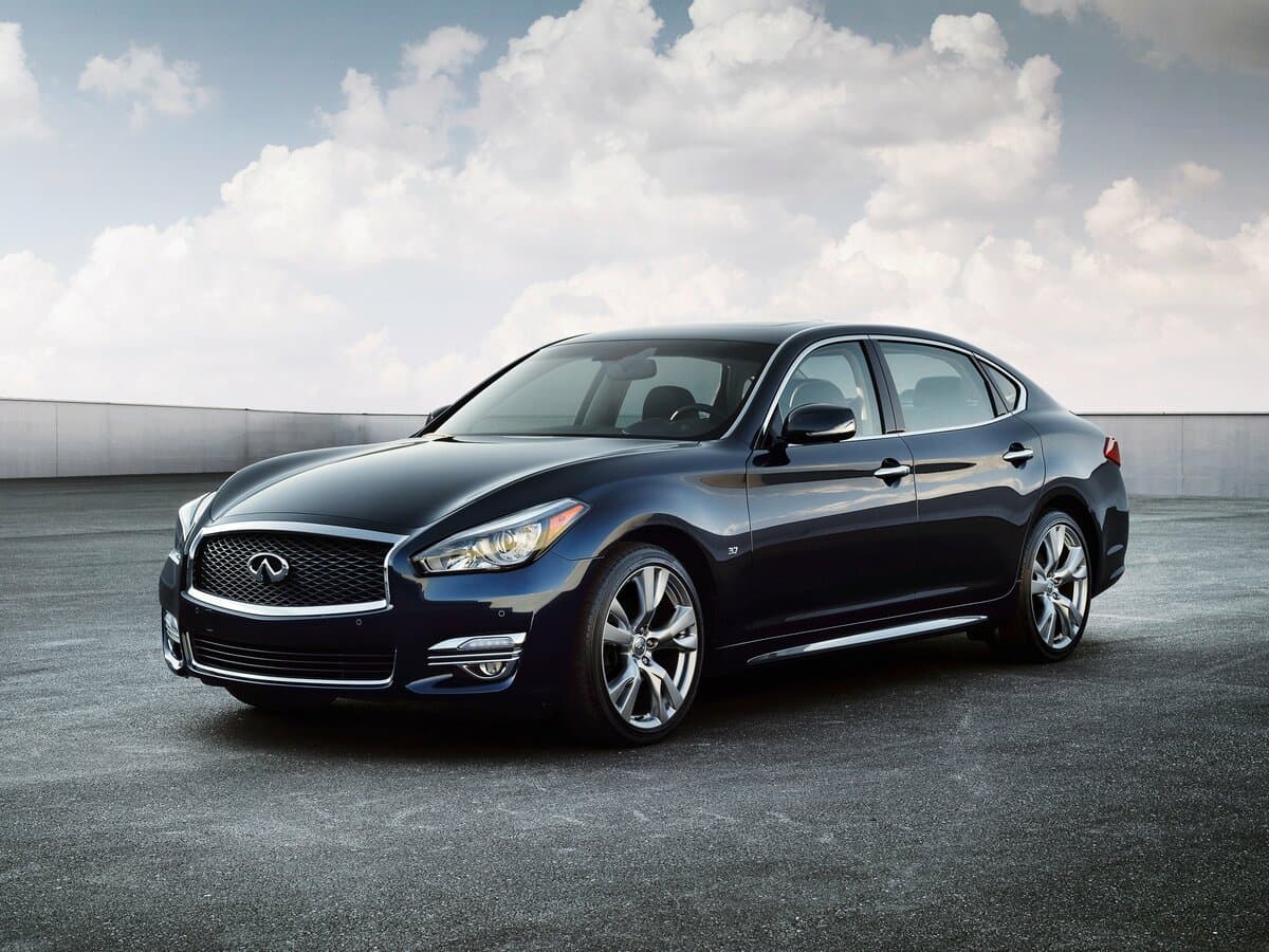 Infiniti Q70 I Restayling — Əsas şəkil