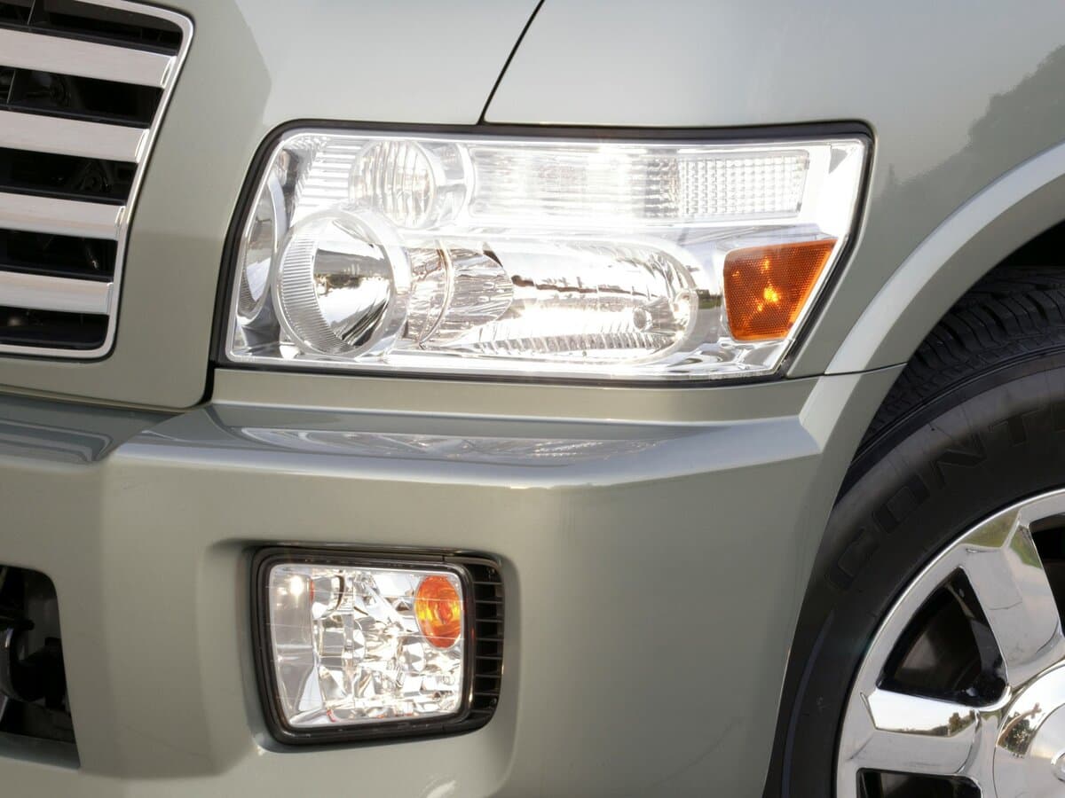 Infiniti QX56 I — Fara