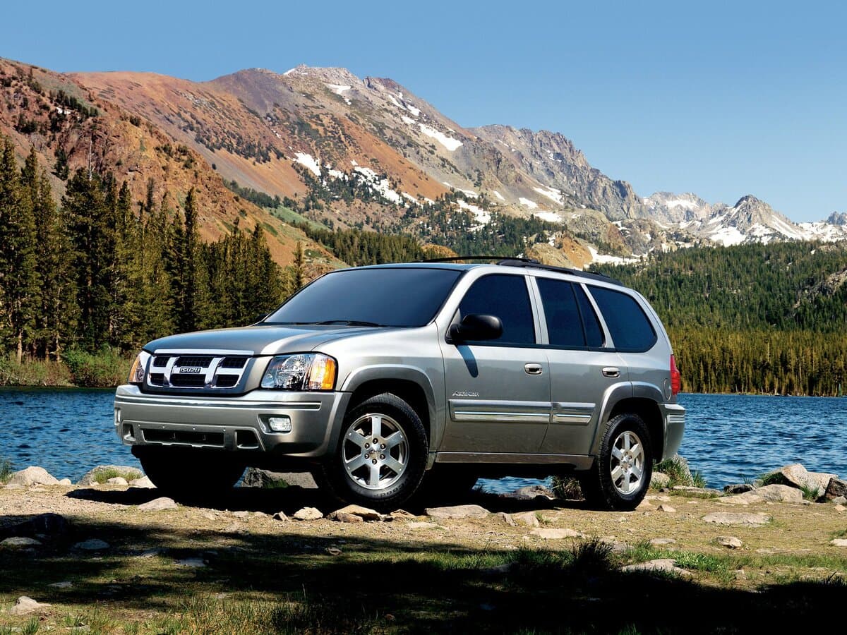 Isuzu Ascender 2003 – 2008 — Əsas şəkil