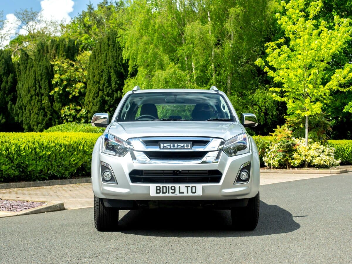 Isuzu D-Max II Restayling — Öndən