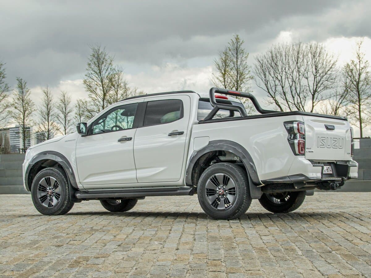 Isuzu D-Max III — 3/4 arxadan