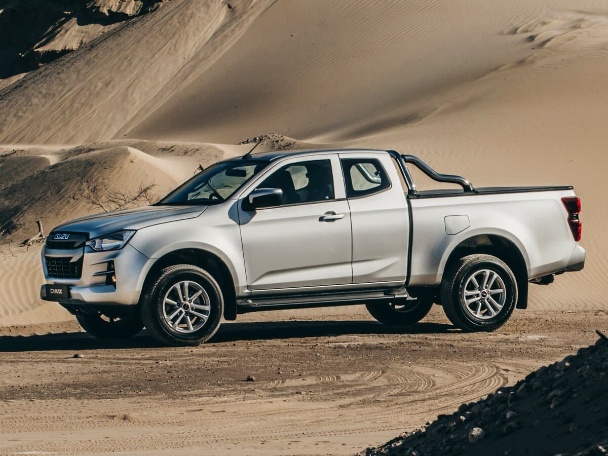 Isuzu D-Max III — Yandan