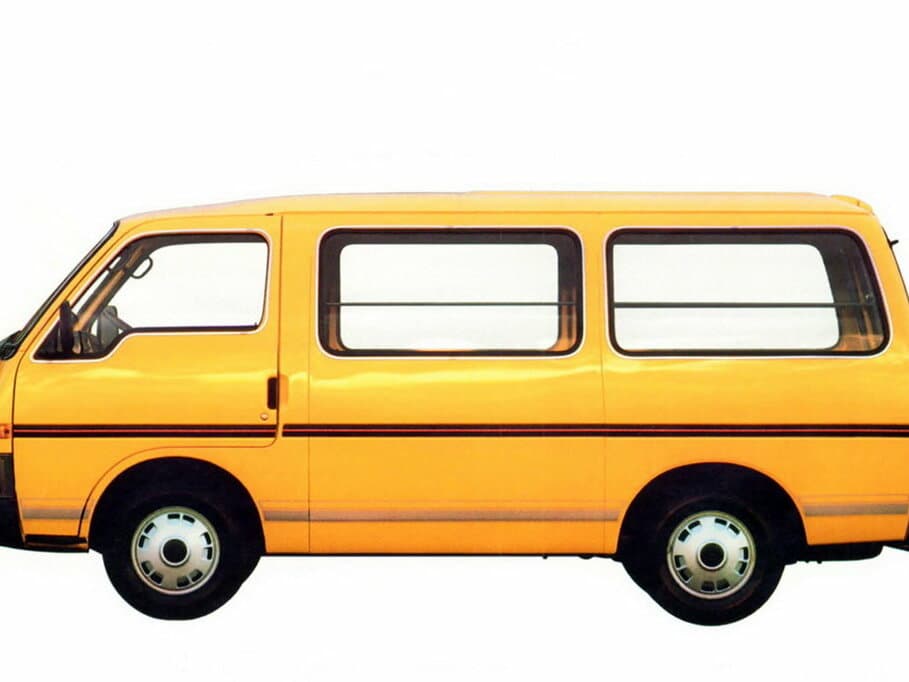 Isuzu Midi 1986 – 1996 — Yandan