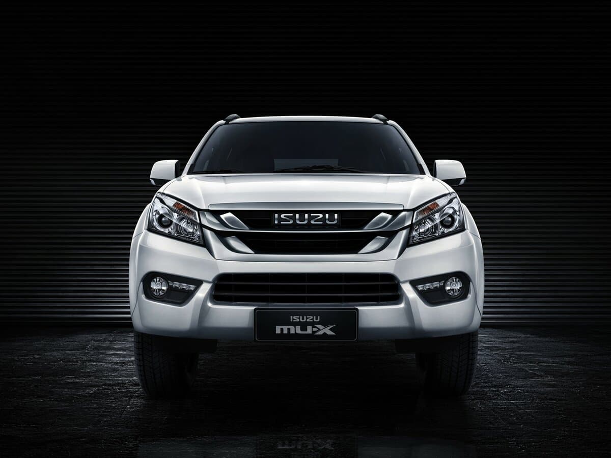 Isuzu MU-X I — Öndən