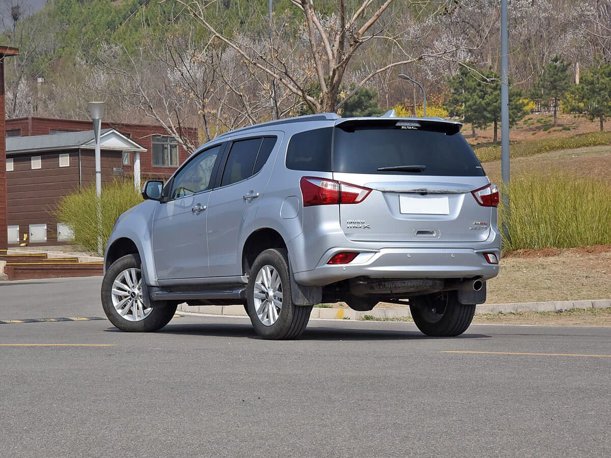 Isuzu MU-X I Restayling (China Market) — 3/4 arxadan