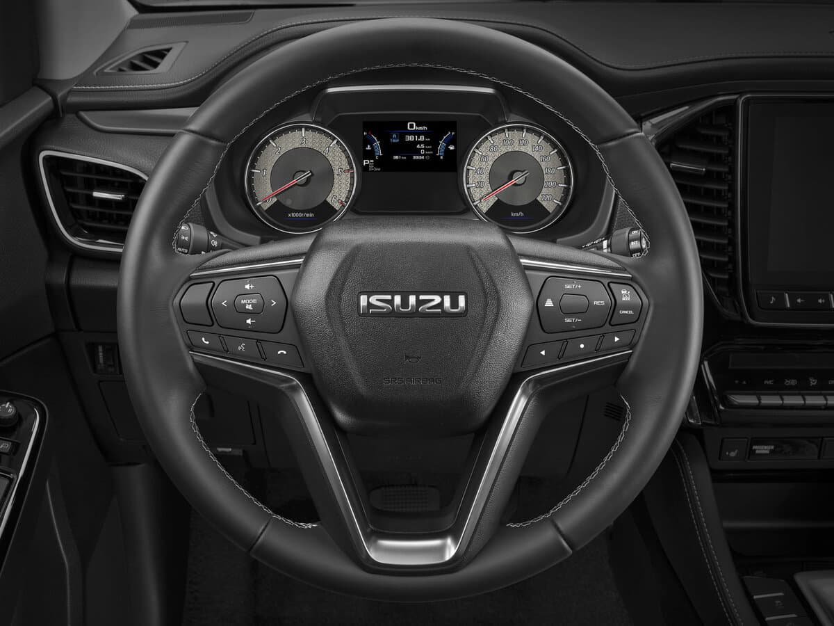 Isuzu MU-X II — Sükan