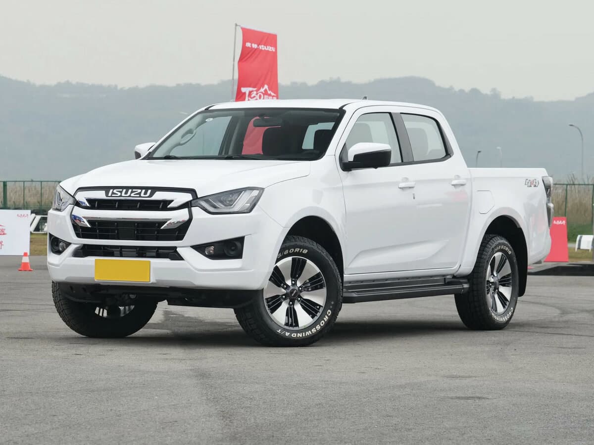 Isuzu T30 Explorer 2023 – indiyədək — Əsas şəkil