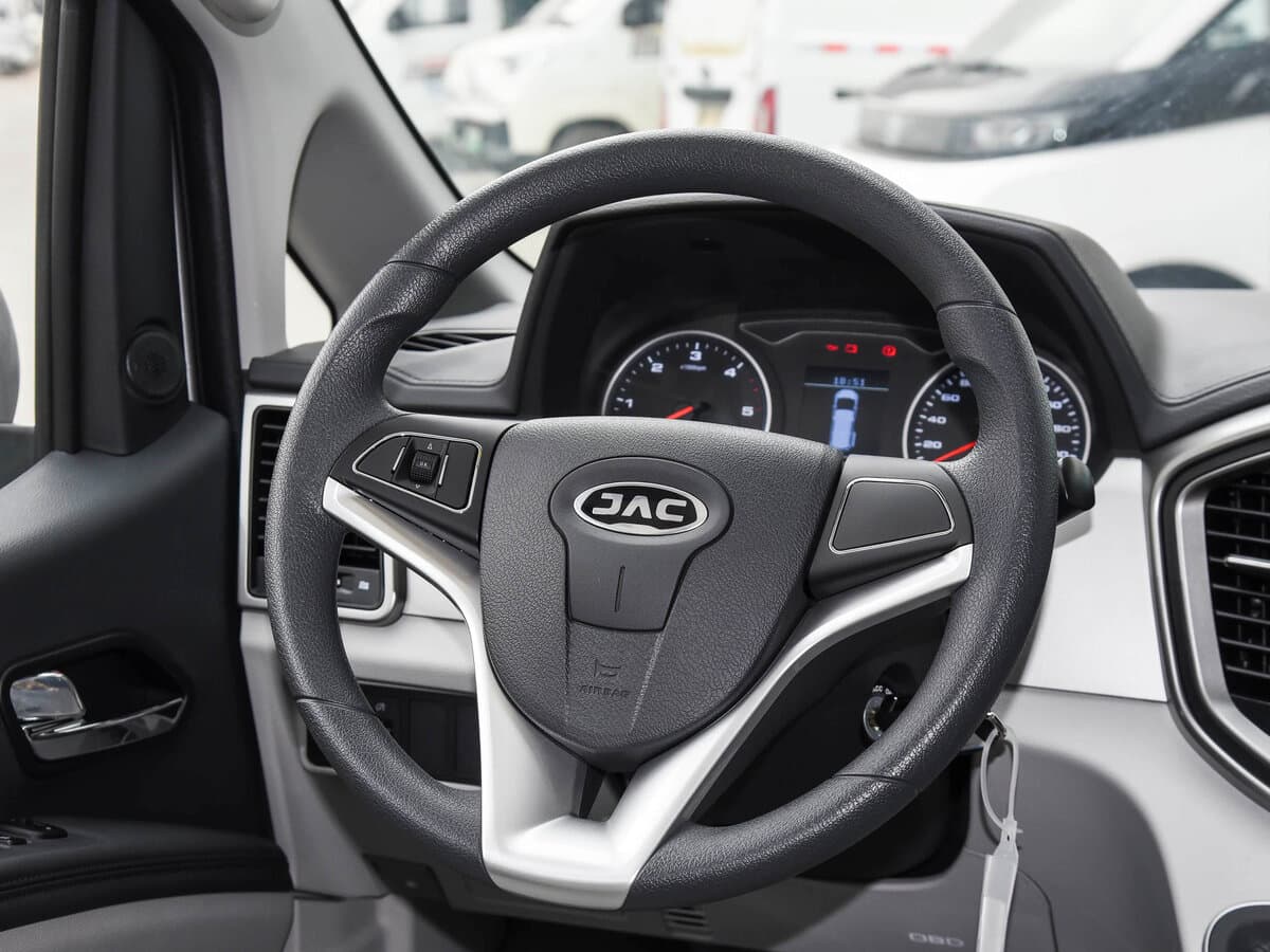 JAC M4 I Restayling — Sükan