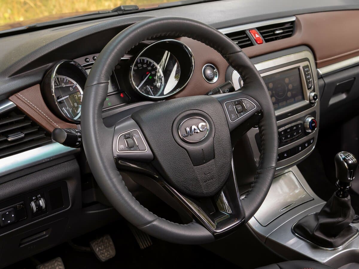 JAC T6 2015 – indiyədək — Sükan