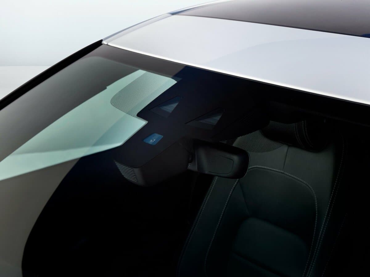 Jaguar E-Pace I — Salon, arxadan