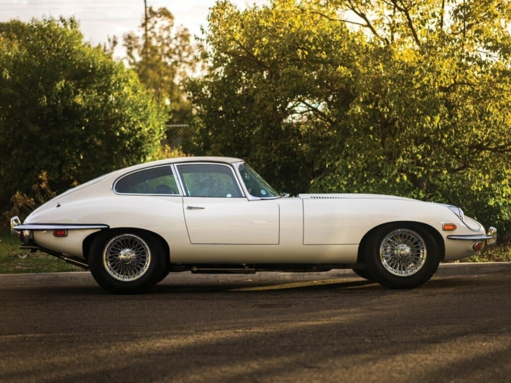 Jaguar E-type Series 2 — Yandan