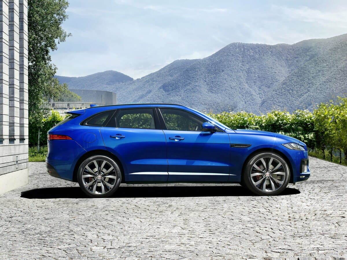 Jaguar F-Pace I — Yandan