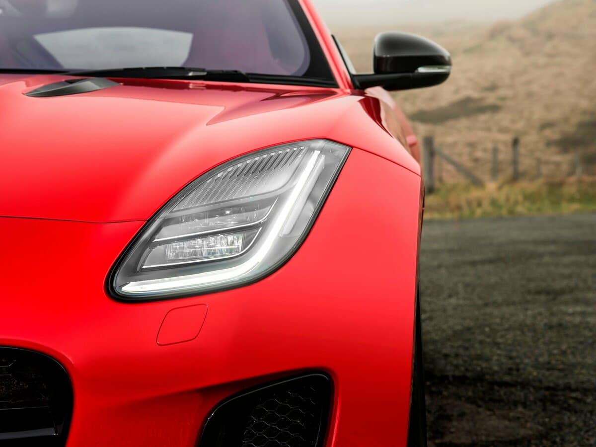 Jaguar F-Type I Restayling — Fara