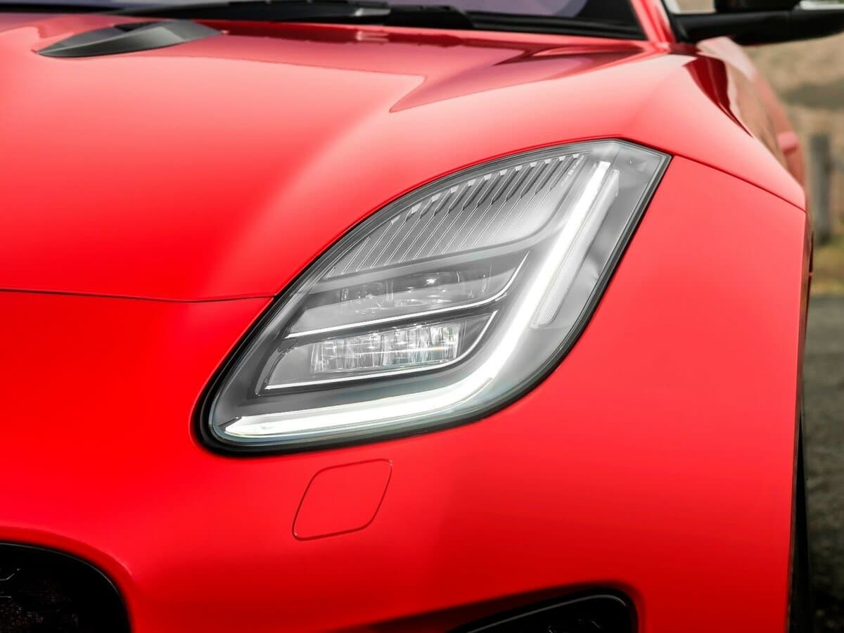 Jaguar F-Type I Restayling — Fara