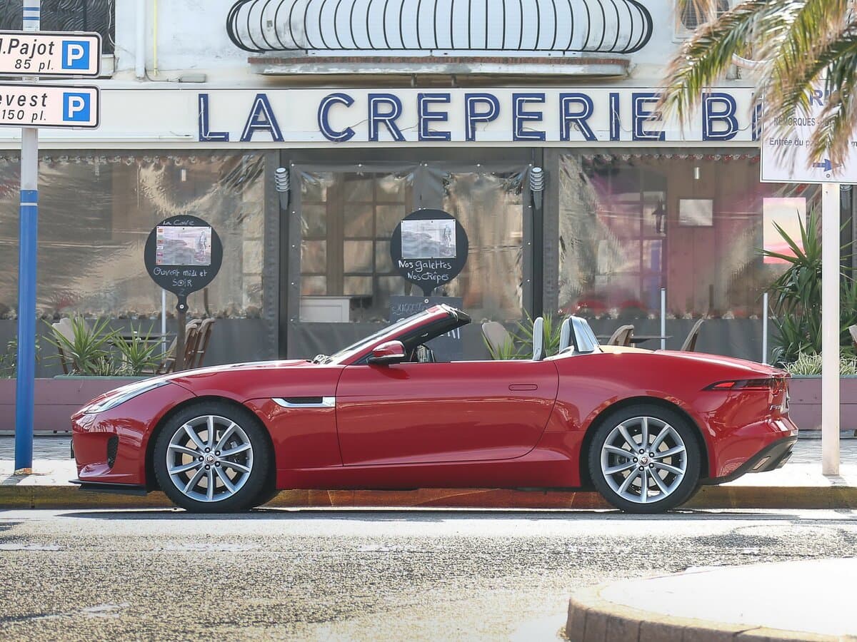 Jaguar F-Type I Restayling — Yandan