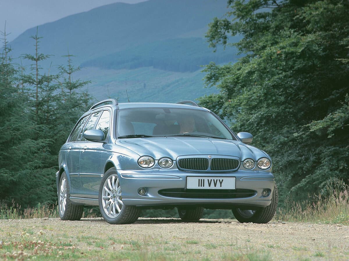 Jaguar X-Type I — Öndən