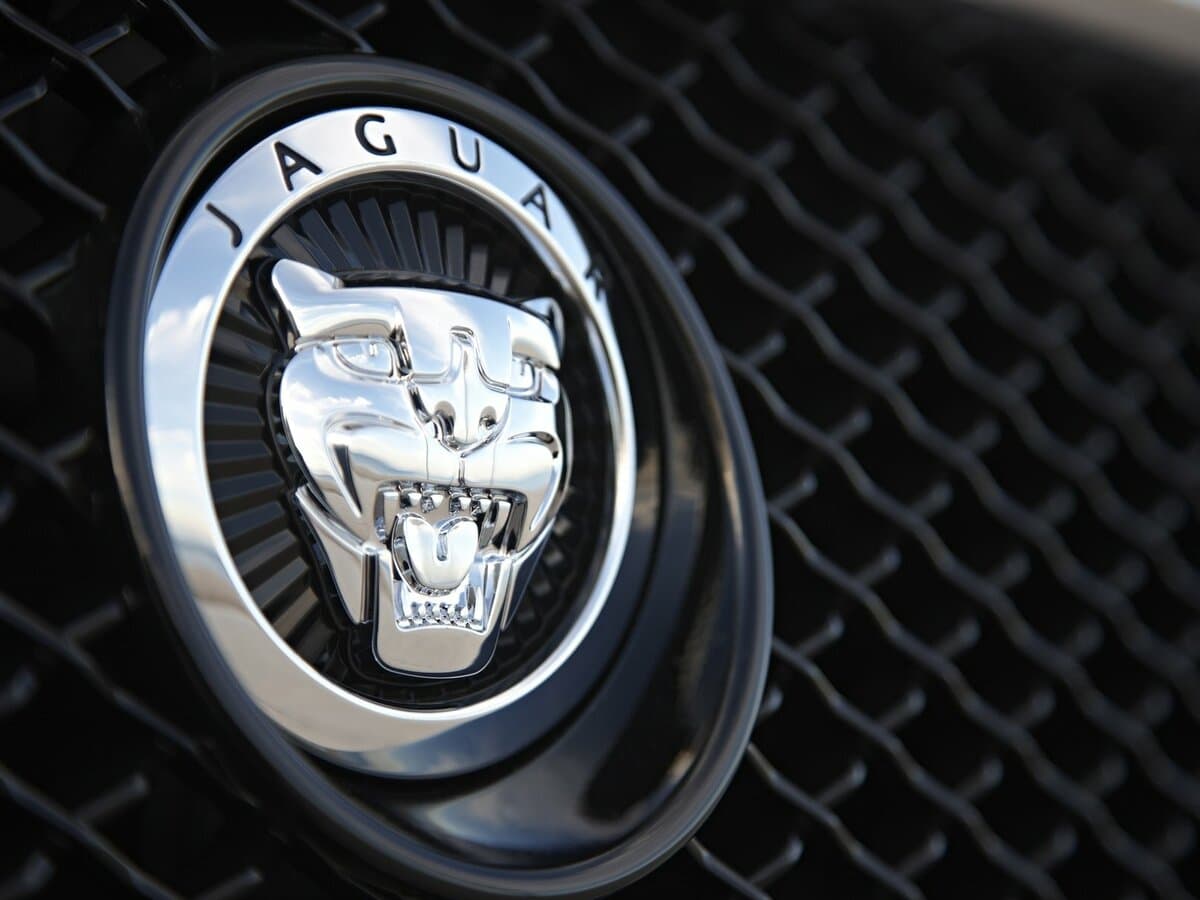 Jaguar XF I Restayling — Salon, öndən