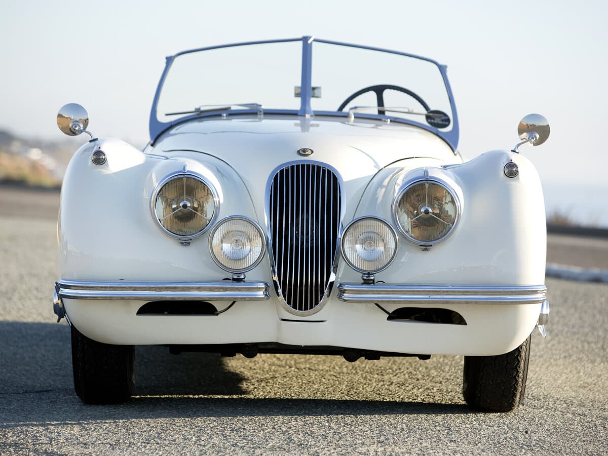 Jaguar XK XK120 — Öndən