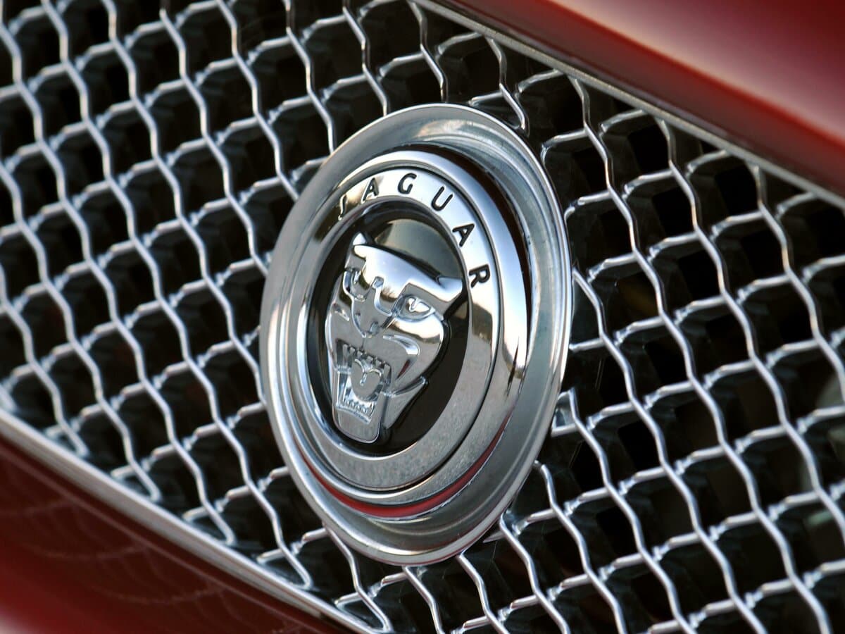 Jaguar XK II Restayling 1 — Salon, arxadan